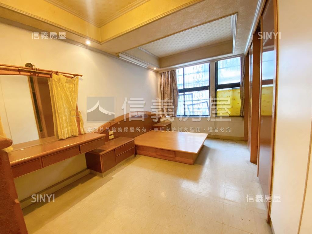 ●顯眼●透天傳家金店面房屋室內格局與周邊環境