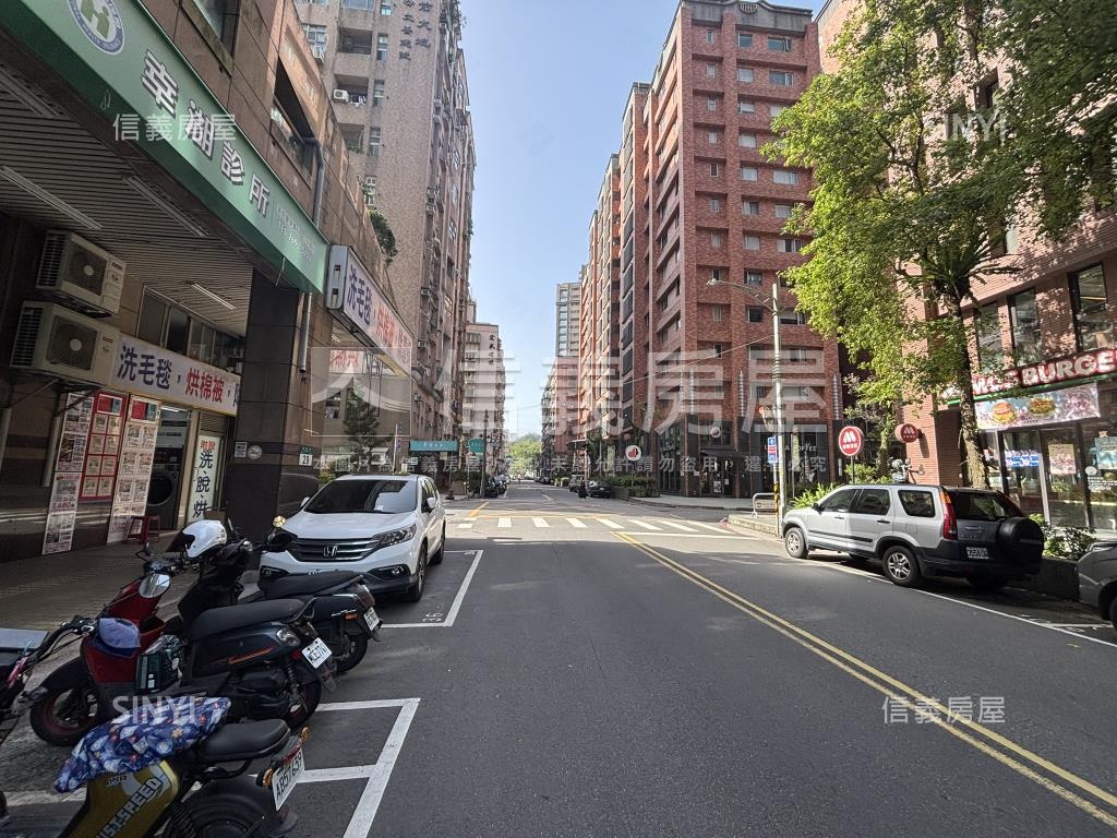 市聲鼎沸●市場黃金店面房屋室內格局與周邊環境