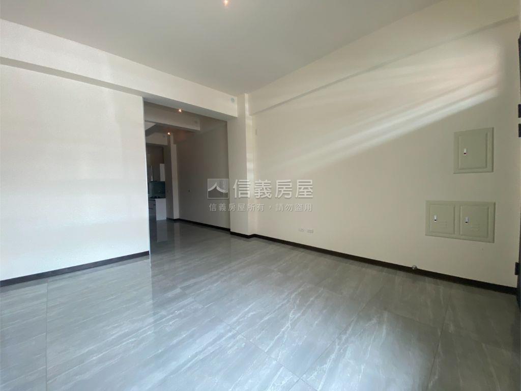富春路全新臨路透店Ｄ房屋室內格局與周邊環境