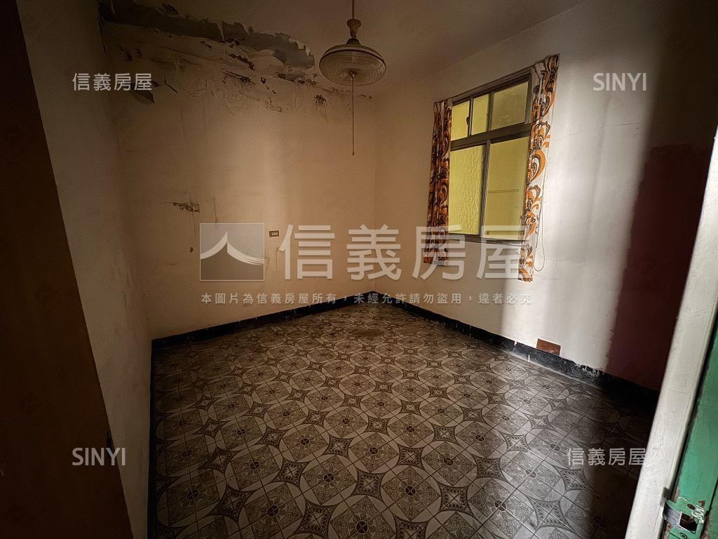中壢邊間透天厝房屋室內格局與周邊環境