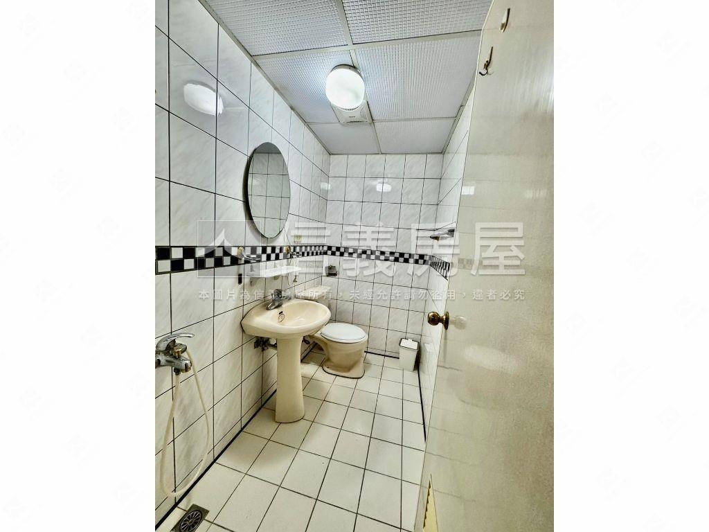 春風得意高樓３房附車位房屋室內格局與周邊環境