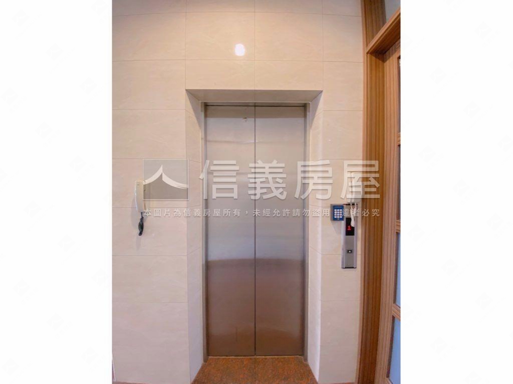 軍功路大地坪美透店房屋室內格局與周邊環境