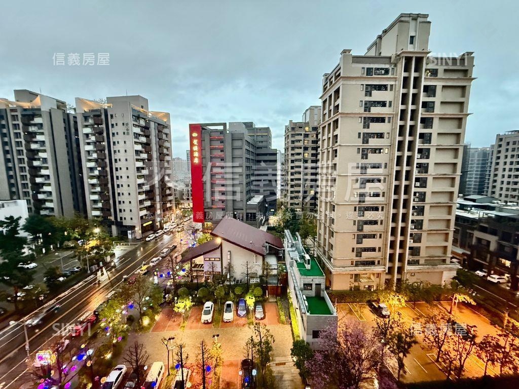 鉅虹曙光之旅三房平車房屋室內格局與周邊環境