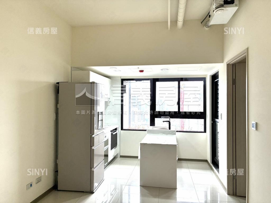 仰星殿高樓平車看七期房屋室內格局與周邊環境