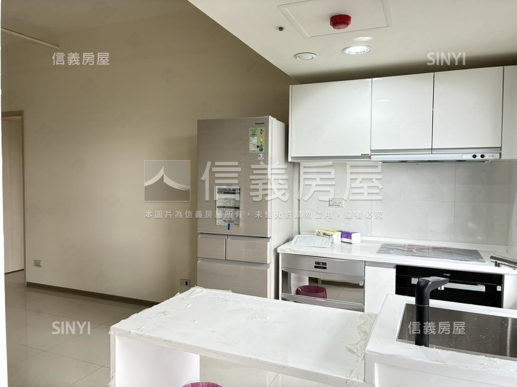 仰星殿高樓平車看七期房屋室內格局與周邊環境