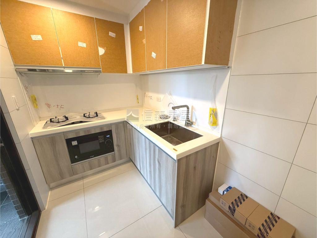 ［國泰悠境］雙拼朝南三房房屋室內格局與周邊環境