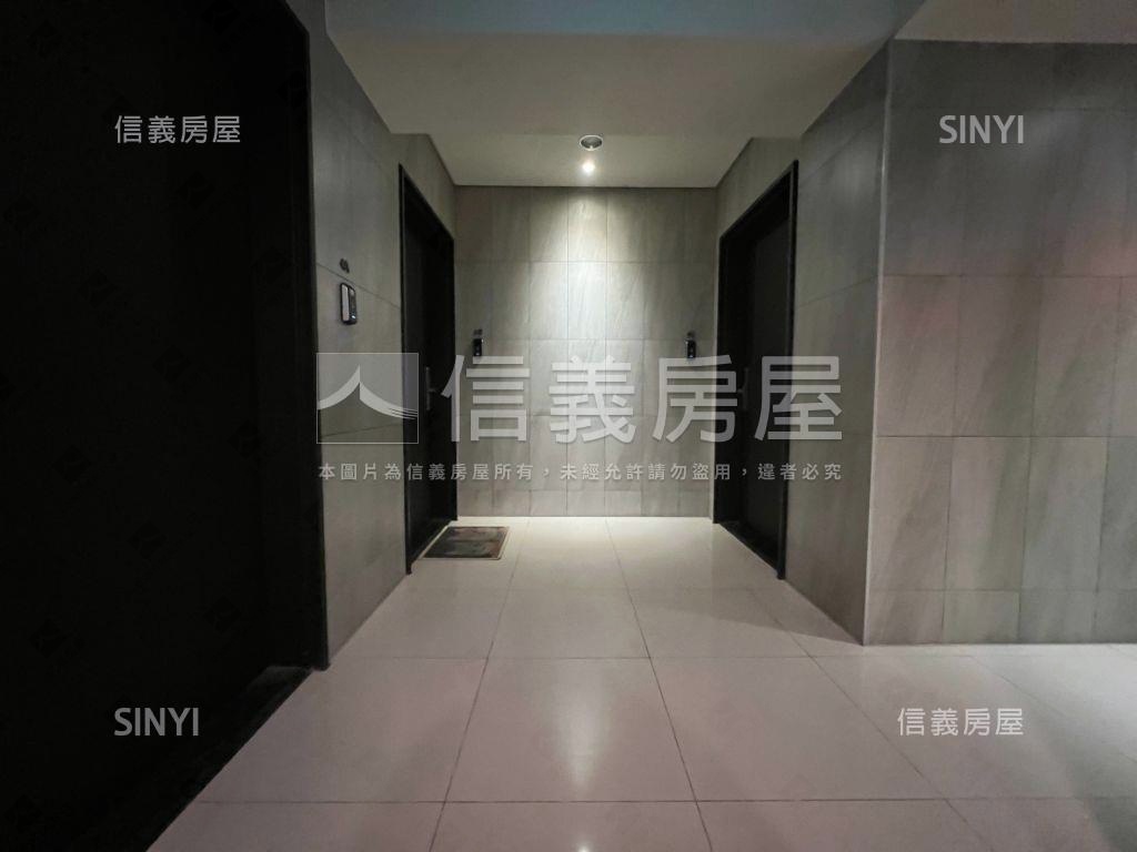 東區雙衛浴開窗三房平車房屋室內格局與周邊環境