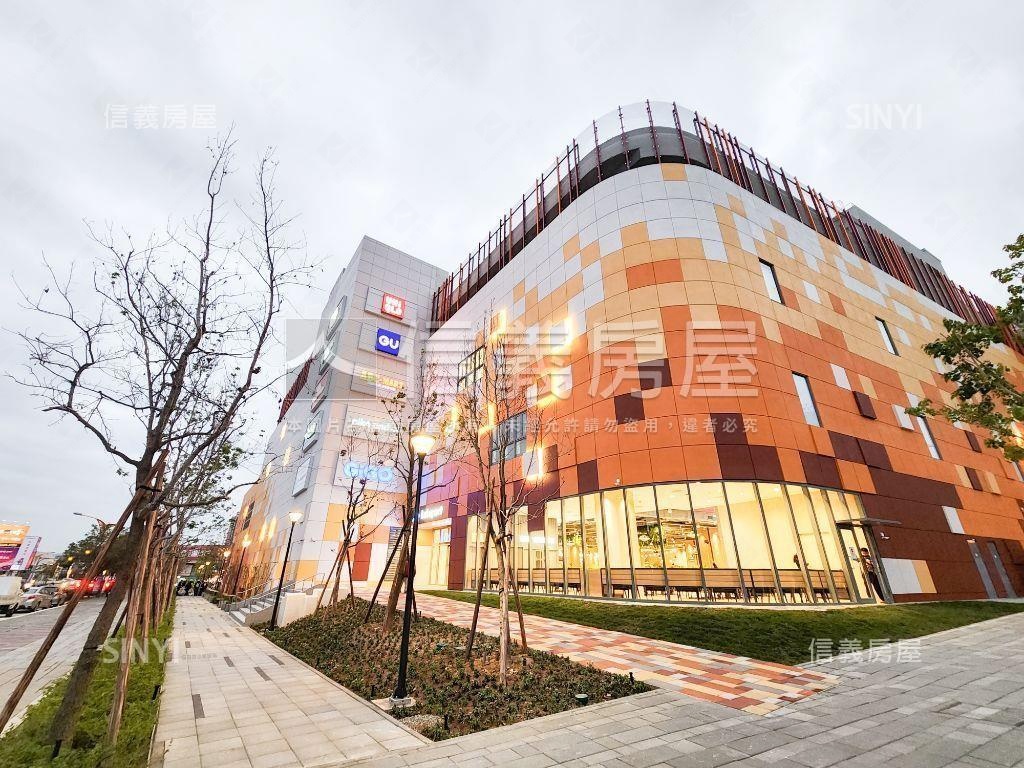 東區雙衛浴開窗三房平車房屋室內格局與周邊環境