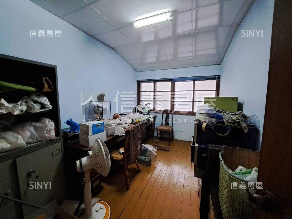 稀有正新生南路大土持透天房屋室內格局與周邊環境