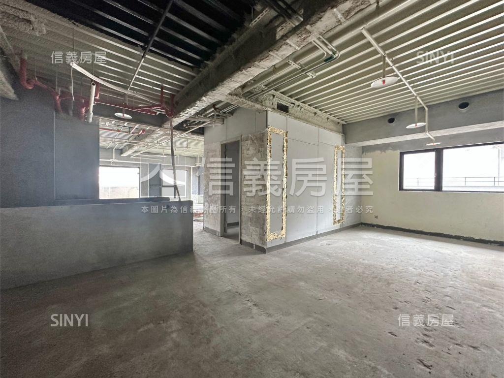 博愛特區帝璟苑露臺戶坡車房屋室內格局與周邊環境