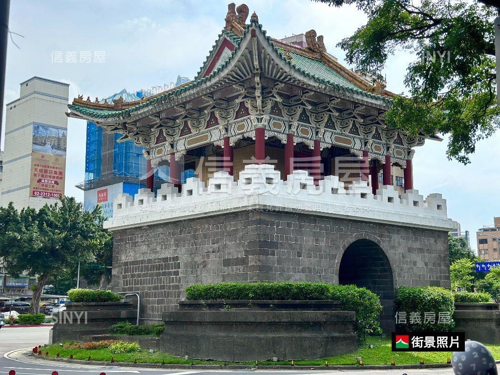 博愛特區帝璟苑露臺戶坡車房屋室內格局與周邊環境