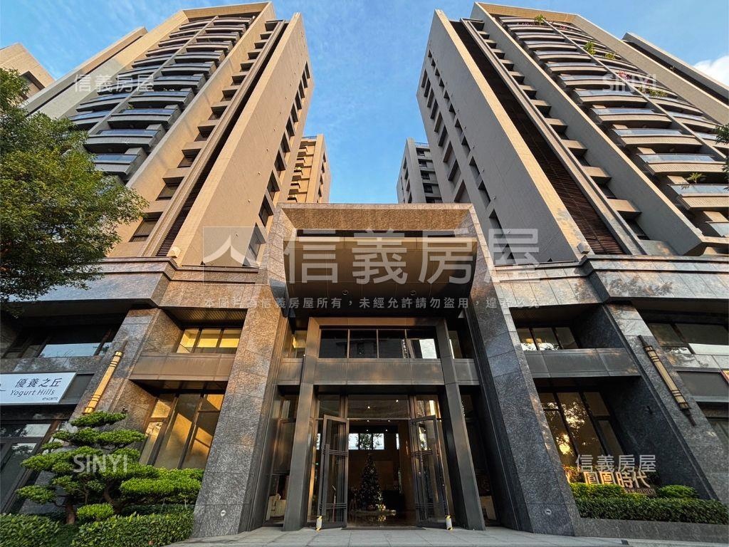 鳳凰幸福２房車位房屋室內格局與周邊環境