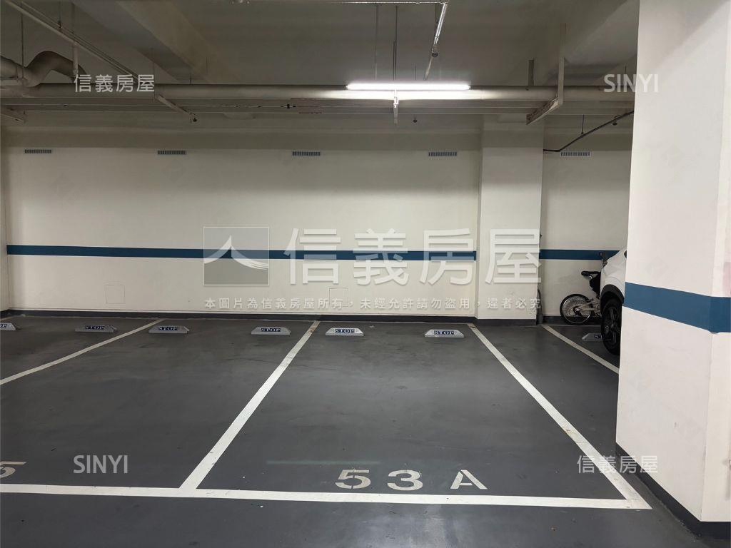 鳳凰幸福２房車位房屋室內格局與周邊環境