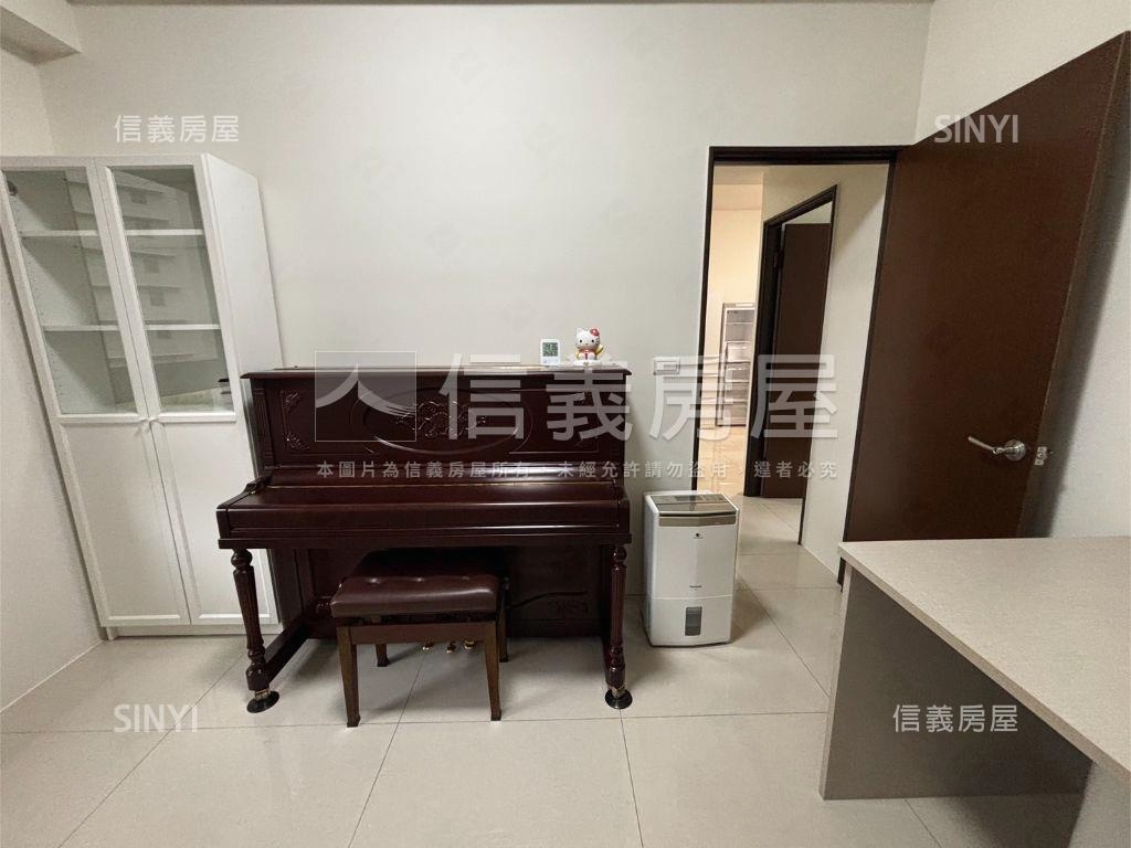 鳳凰幸福２房車位房屋室內格局與周邊環境