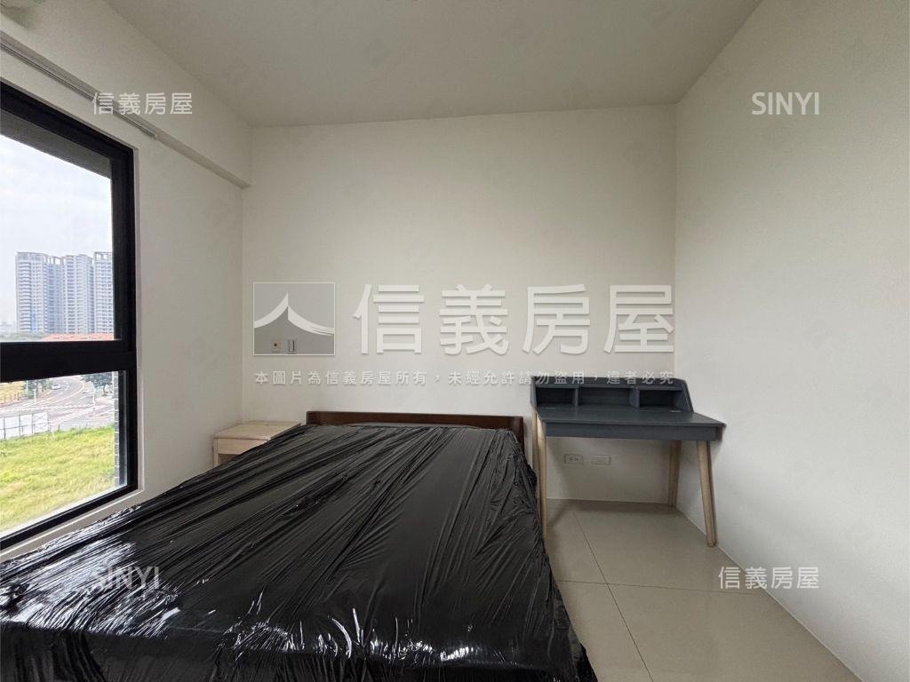 鳳凰幸福２房車位房屋室內格局與周邊環境