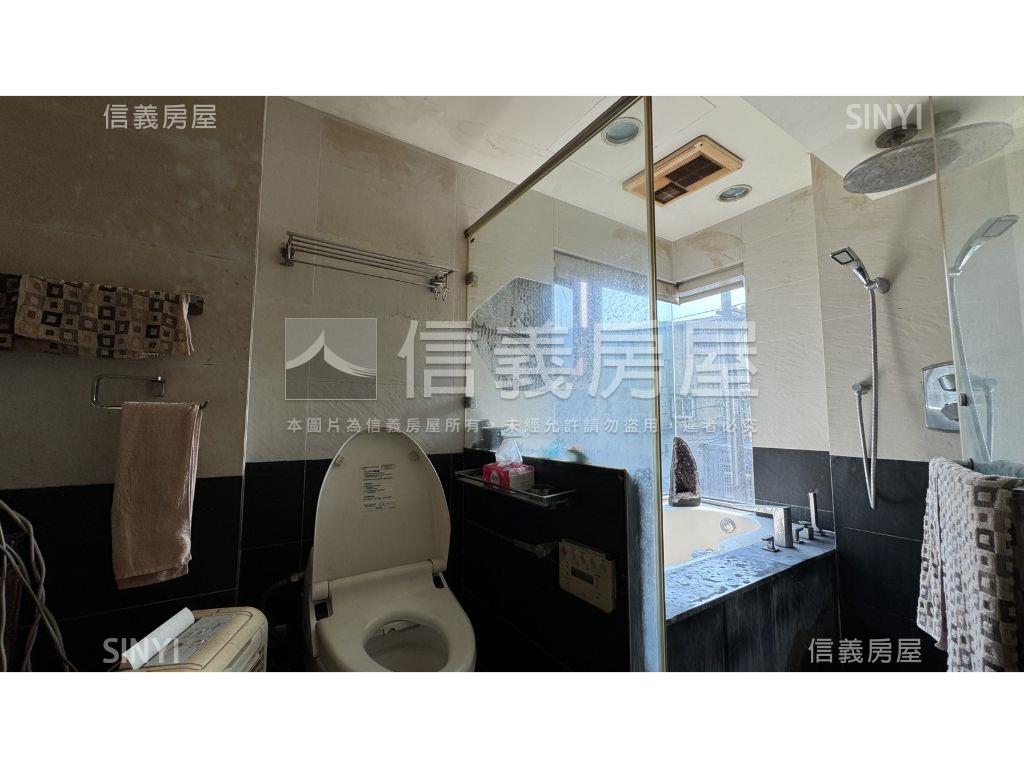 愛河後棟美景雙車位房屋室內格局與周邊環境