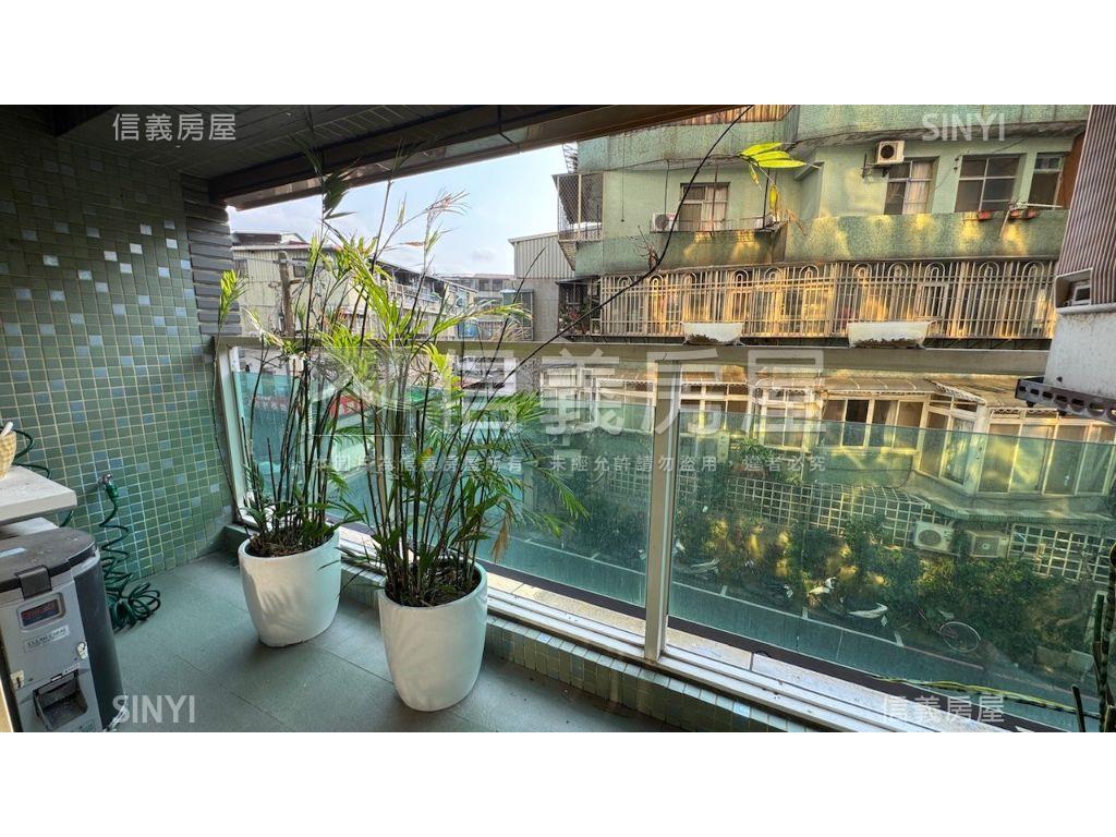 愛河後棟美景雙車位房屋室內格局與周邊環境