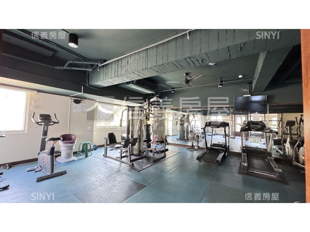 愛河後棟美景雙車位房屋室內格局與周邊環境