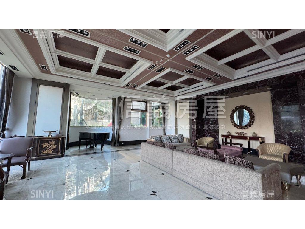 愛河後棟美景雙車位房屋室內格局與周邊環境