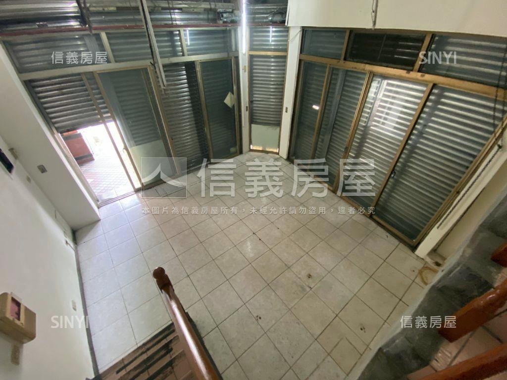 ＜推＞知名連鎖三角窗店面房屋室內格局與周邊環境