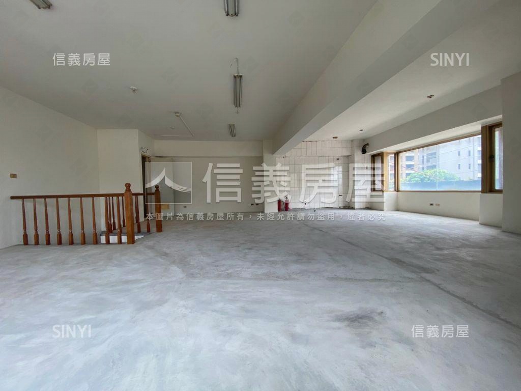 ＜推＞知名連鎖三角窗店面房屋室內格局與周邊環境