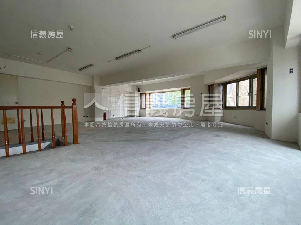 ＜推＞知名連鎖三角窗店面房屋室內格局與周邊環境