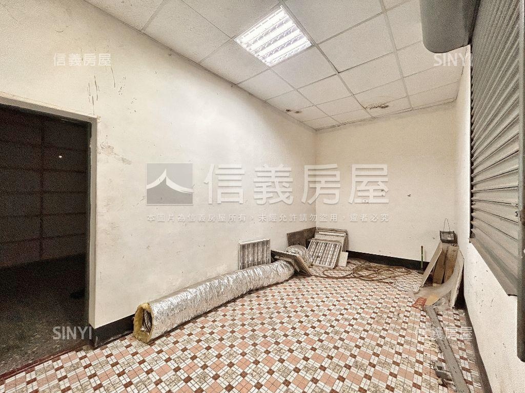 正成泰路醒目金店面房屋室內格局與周邊環境