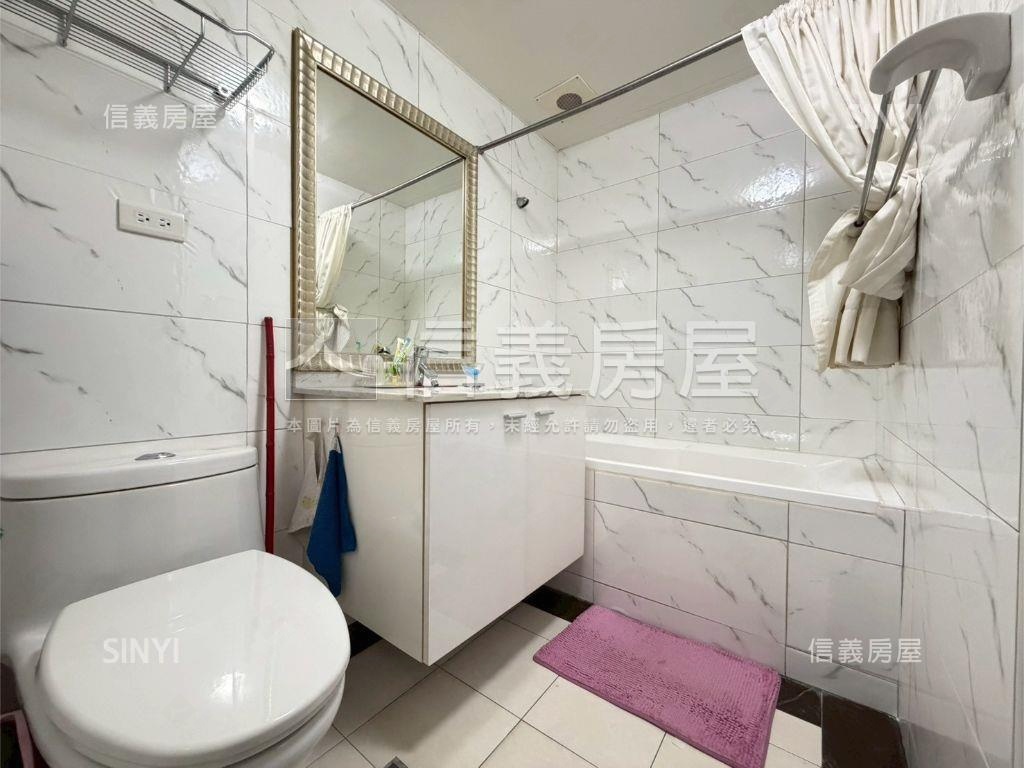 凡登精美四房車位房屋室內格局與周邊環境