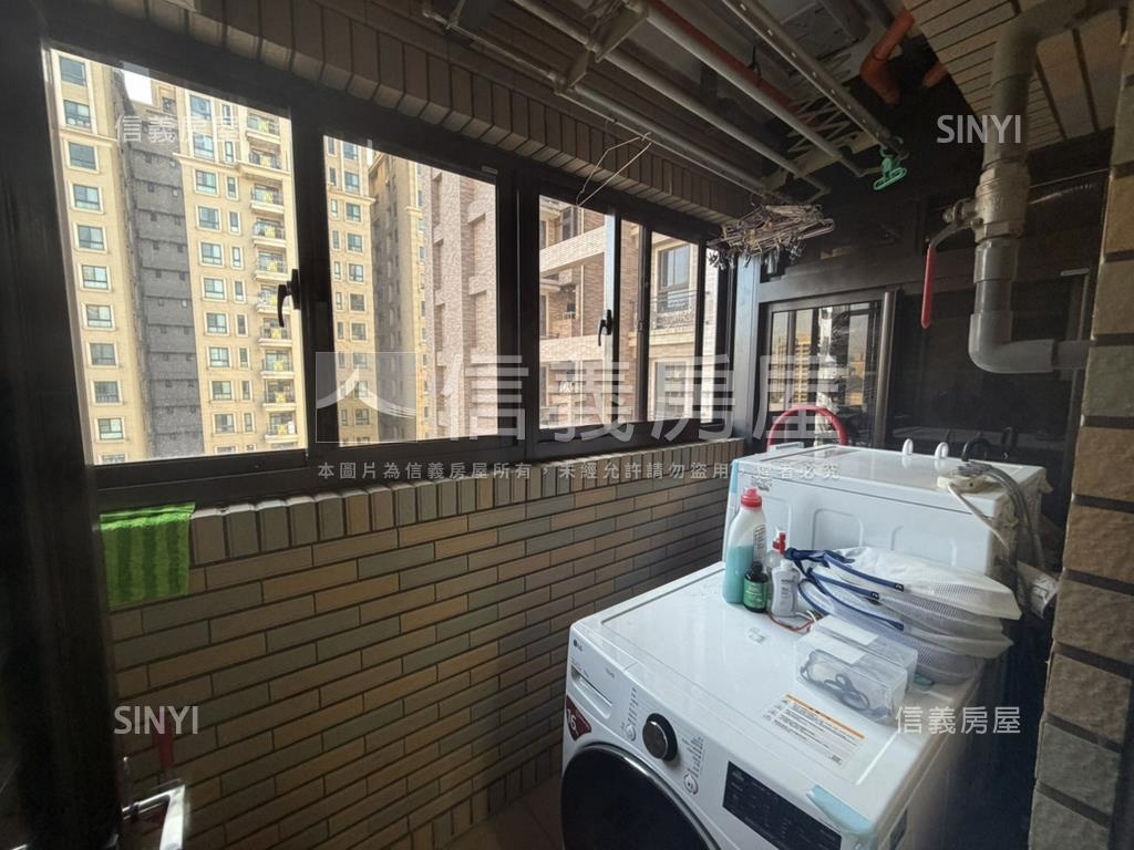 重劃區近公園美三房車位房屋室內格局與周邊環境