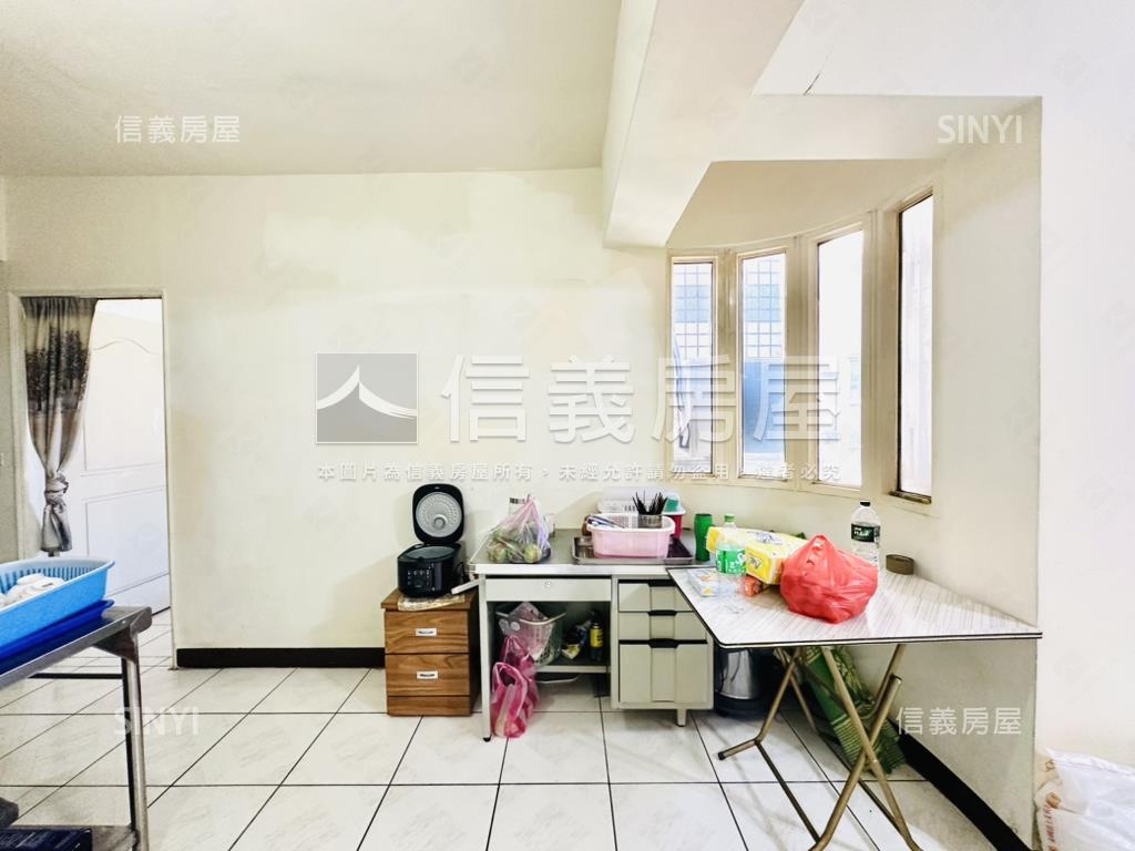 俗！！桃園後站四房車位！房屋室內格局與周邊環境