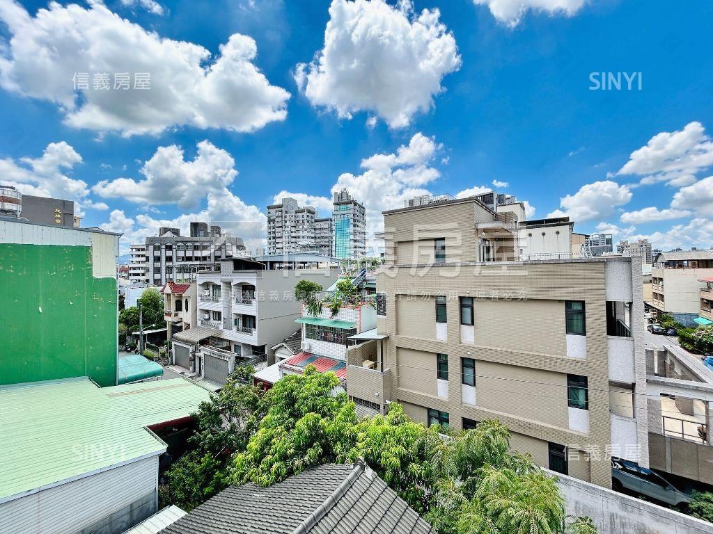 東山路臨路車庫美透天房屋室內格局與周邊環境