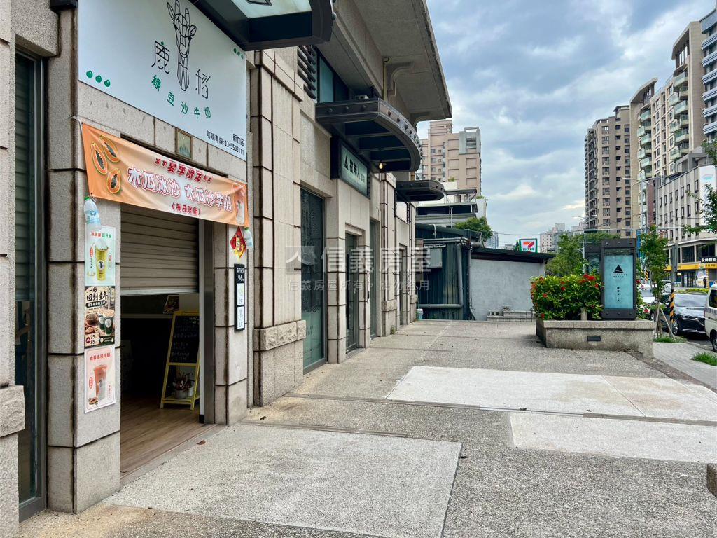 高鐵氣派穩定水琉璃店面房屋室內格局與周邊環境