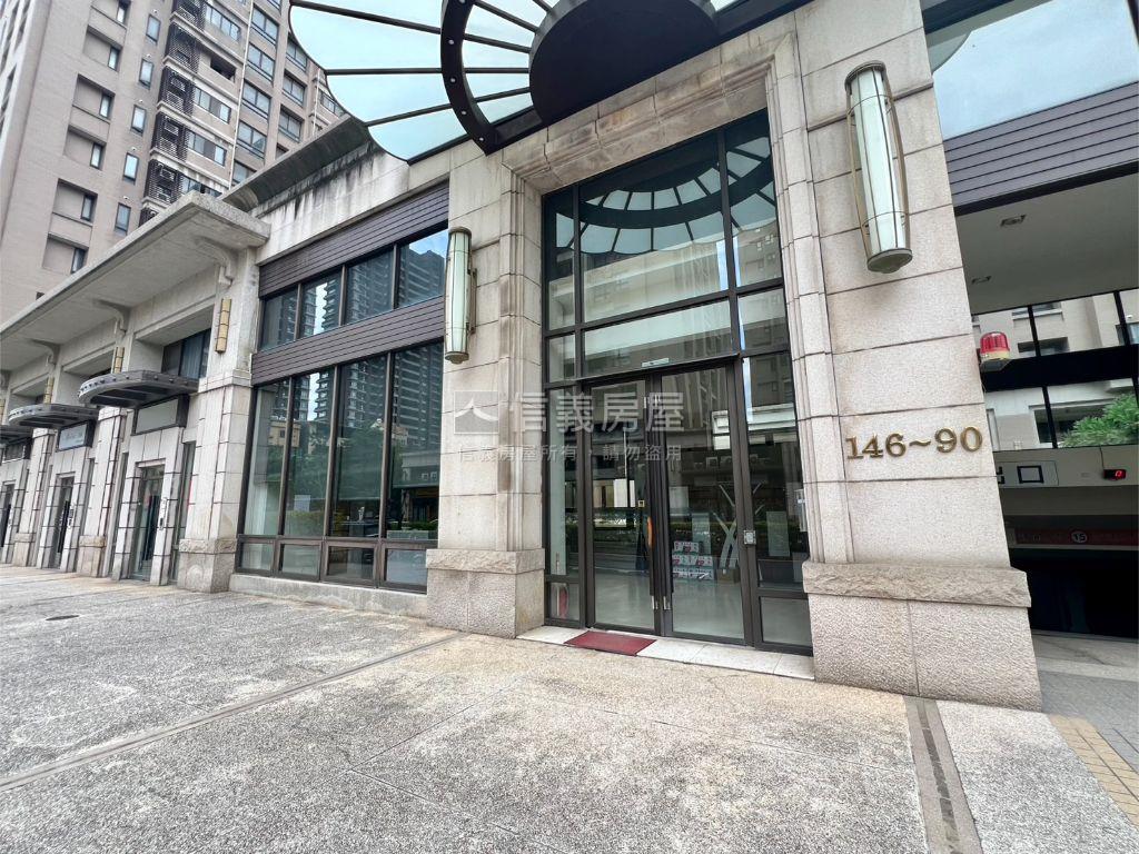 高鐵氣派穩定水琉璃店面房屋室內格局與周邊環境