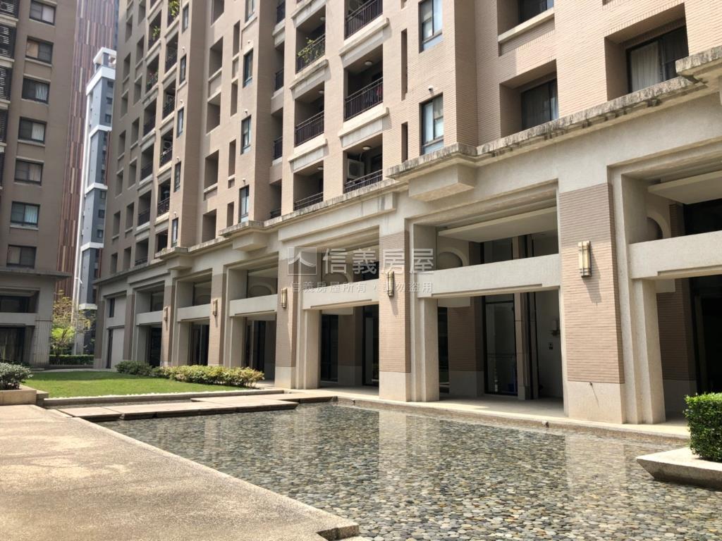 高鐵氣派穩定水琉璃店面房屋室內格局與周邊環境