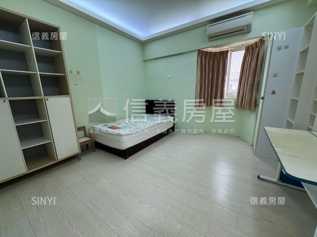 市區五房樓中樓子母車位房屋室內格局與周邊環境