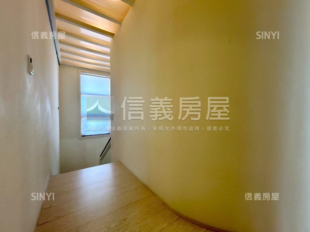 市區五房樓中樓子母車位房屋室內格局與周邊環境