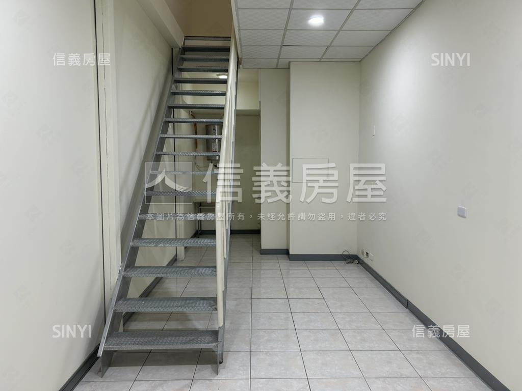興大京國店面Ａ房屋室內格局與周邊環境