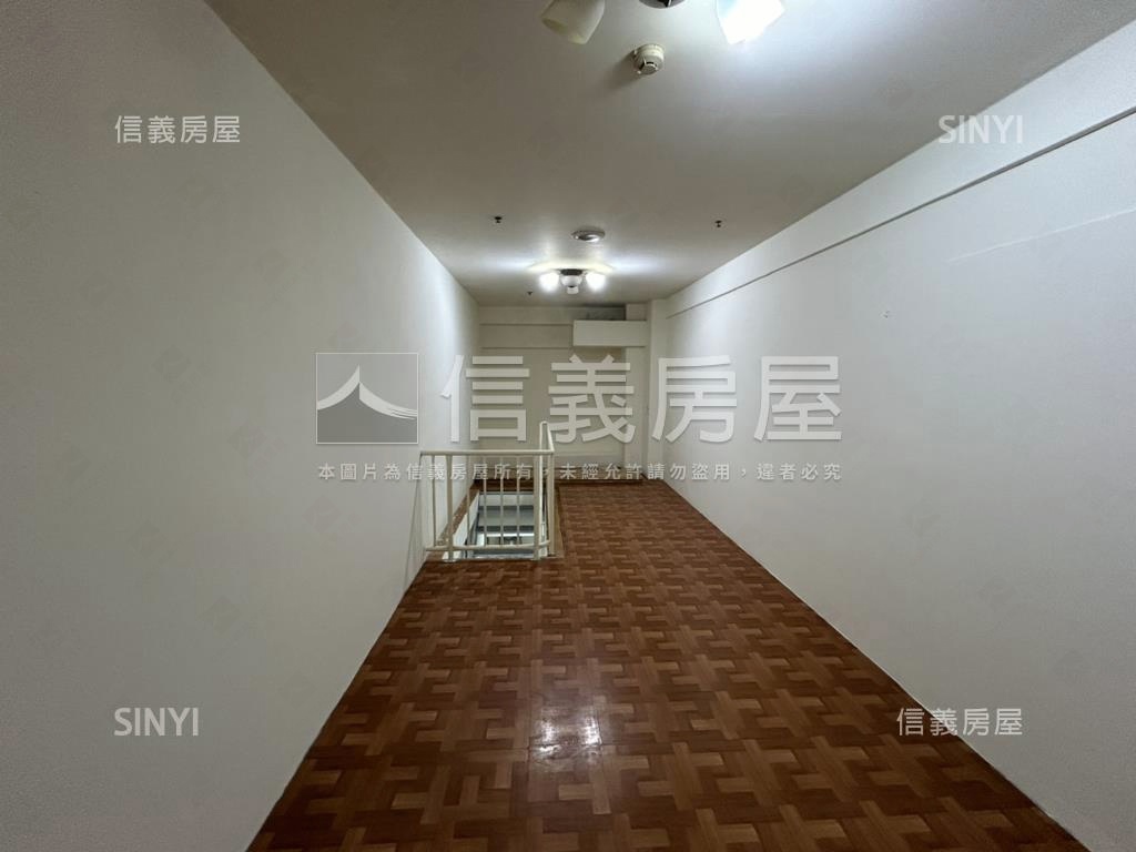 興大京國店面Ａ房屋室內格局與周邊環境
