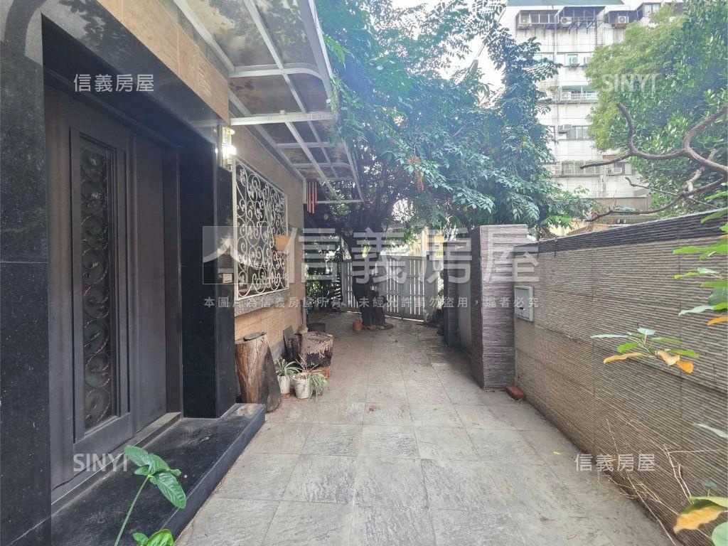 楊桃樹旁庭院公寓一樓房屋室內格局與周邊環境