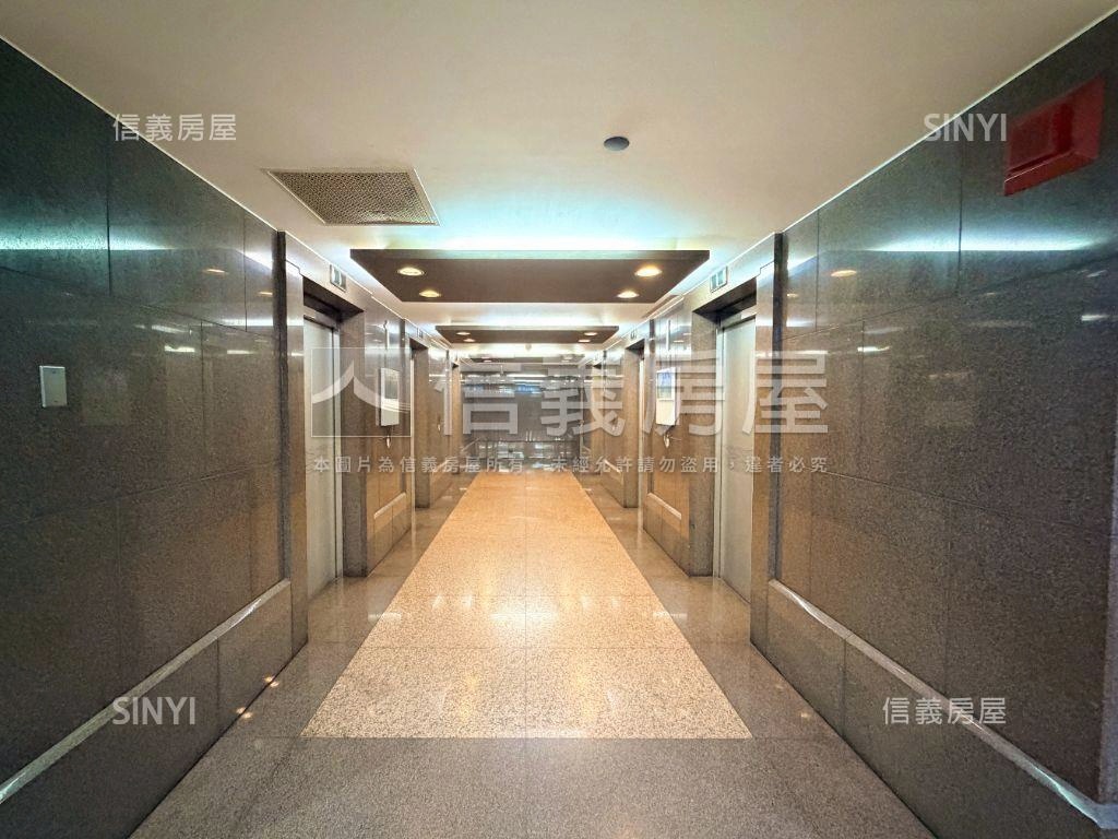 世貿高樓層景觀商業辦公室房屋室內格局與周邊環境