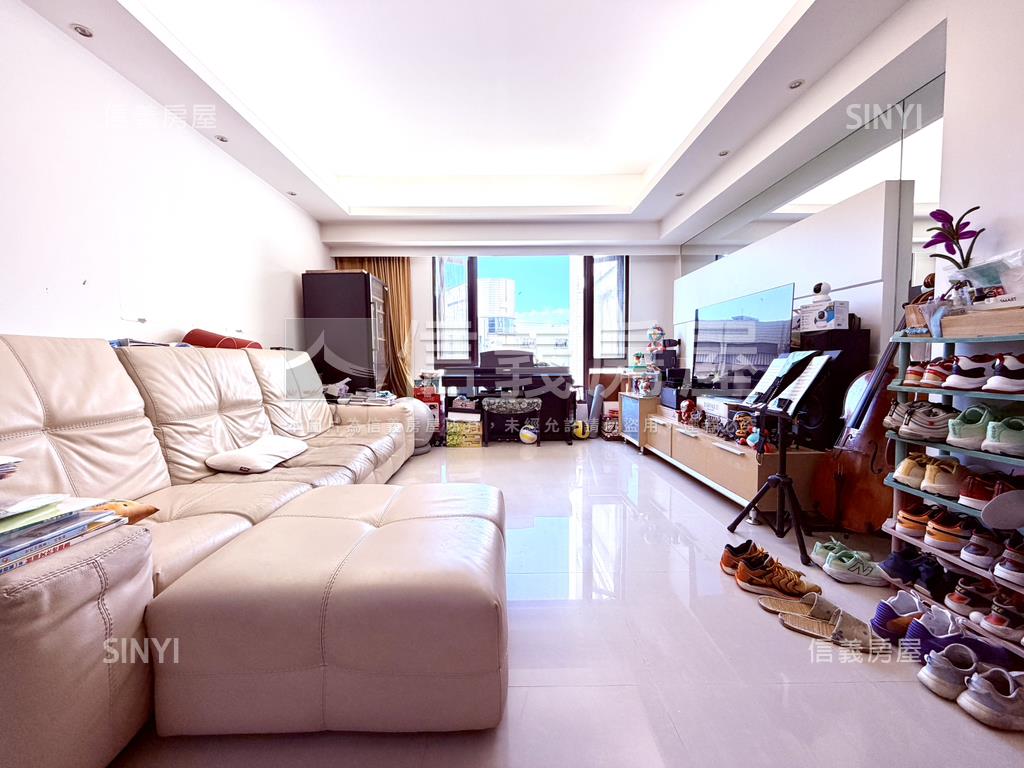 國美★學區★好房型雙車位房屋室內格局與周邊環境