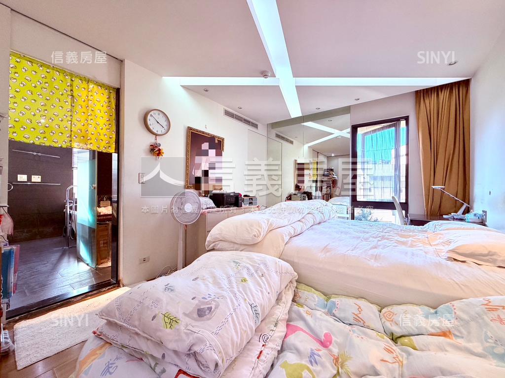 國美★學區★好房型雙車位房屋室內格局與周邊環境