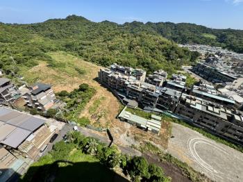 深美國小旁２４３１坪建地