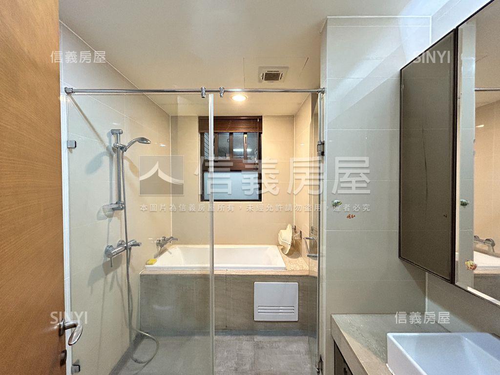 首泰大直面中庭車位房屋室內格局與周邊環境