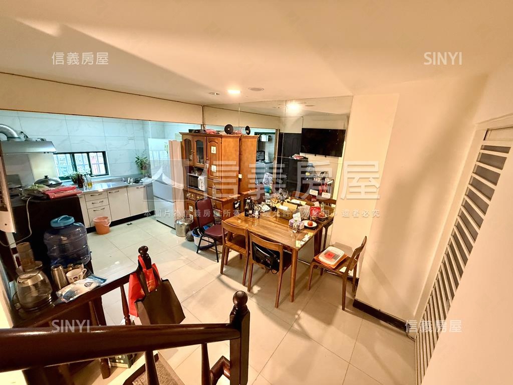 中壢華勛加賀屋美別墅房屋室內格局與周邊環境