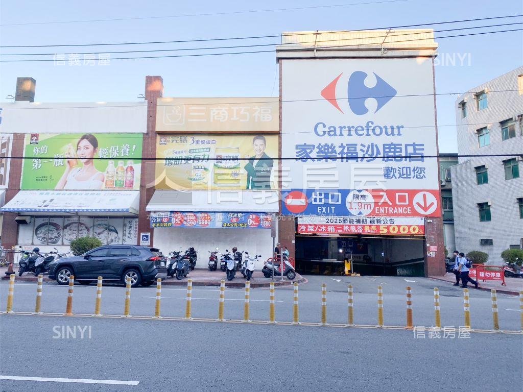 皇家左岸大面寬雙車別墅房屋室內格局與周邊環境