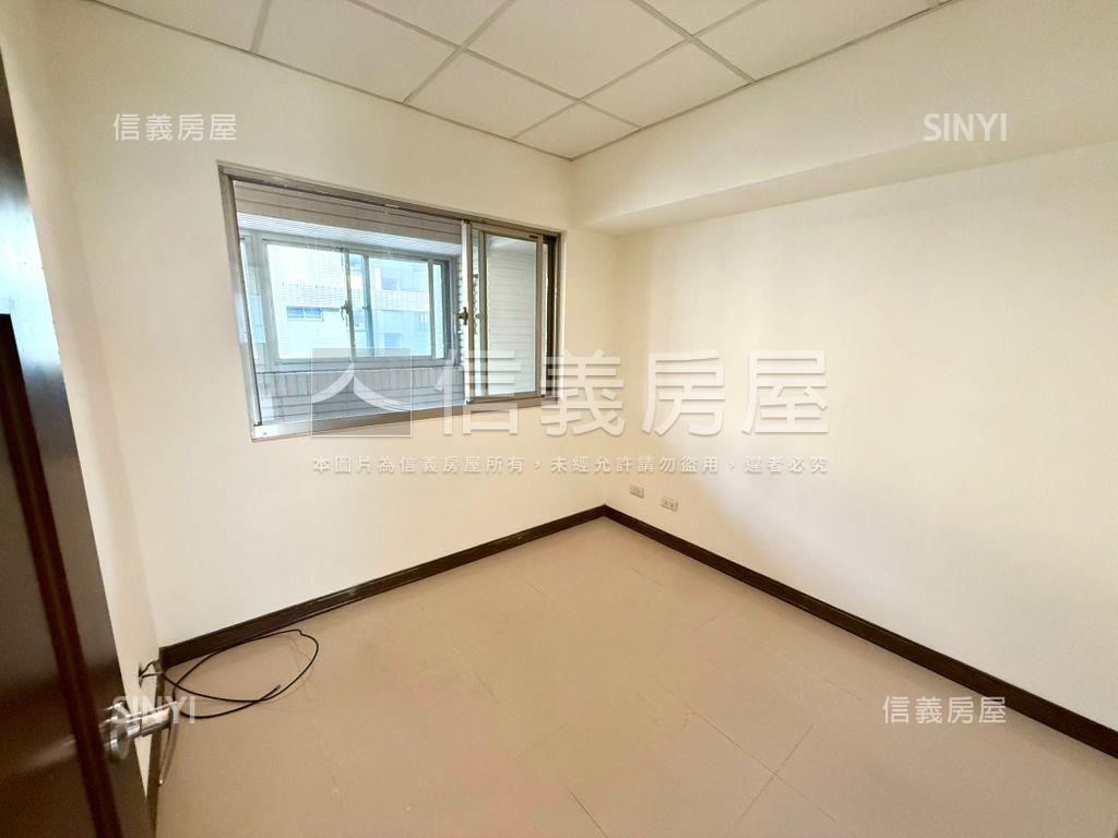 歡天喜地亮晶晶大三房車位房屋室內格局與周邊環境