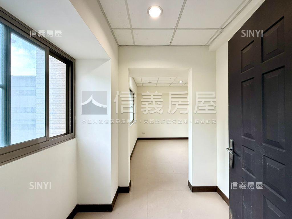 歡天喜地亮晶晶大三房車位房屋室內格局與周邊環境