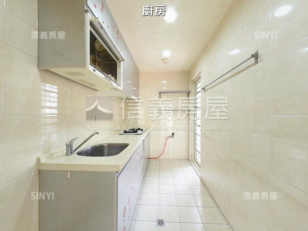 站前富境稀有一樓美屋房屋室內格局與周邊環境