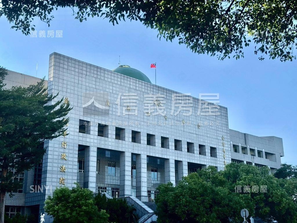 南區寶璽次頂樓四房大平車房屋室內格局與周邊環境